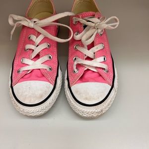 Kids converse